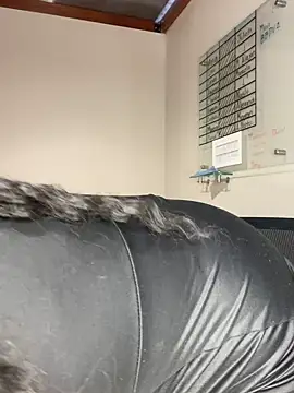 Snapshot of Salome_Diaz_ chatting on March 17, 2025, 4:01 pm Salome Diaz online show from March 17, 2025, 4:01 pm