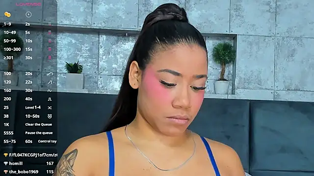 Snapshot of Salome_Diaz_ chatting on March 3, 2025, 1:45 pm Salome Diaz online show from March 3, 2025, 1:45 pm