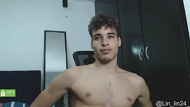 Snapshot of Babylin77 chatting on December 11, 2024, 3:35 am Babylin77 online show from December 11, 2024, 3:35 am