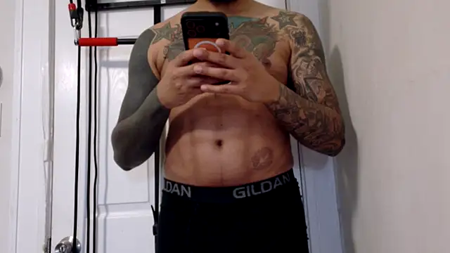 Snapshot of WyattBBC chatting on February 21, 2026, 1:40 am WyattBBC online show from February 21, 2026, 1:40 am