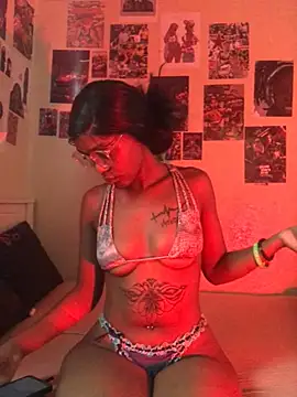 Snapshot of naughtybitches5 chatting on March 23, 2026, 5:51 am naughtybitches5 online show from March 23, 2026, 5:51 am