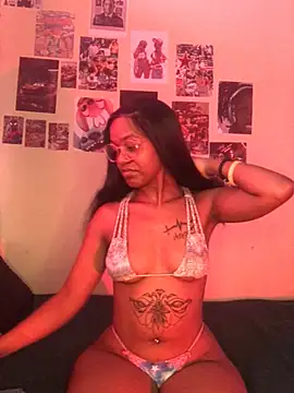 Snapshot of naughtybitches5 chatting on March 28, 2026, 6:03 am naughtybitches5 online show from March 28, 2026, 6:03 am