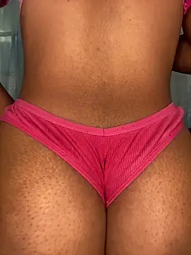 Snapshot of naughtybitches5 chatting on December 18, 2025, 4:17 am naughtybitches5 online show from December 18, 2025, 4:17 am