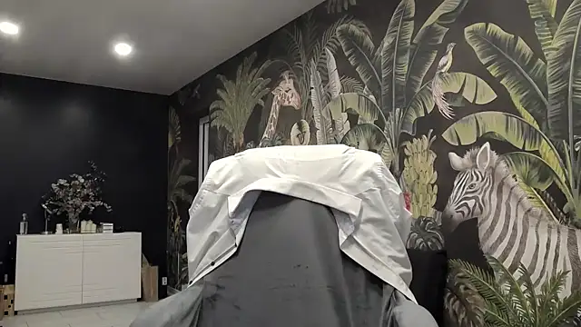 carla88 online show from November 6, 2025, 8:29 am