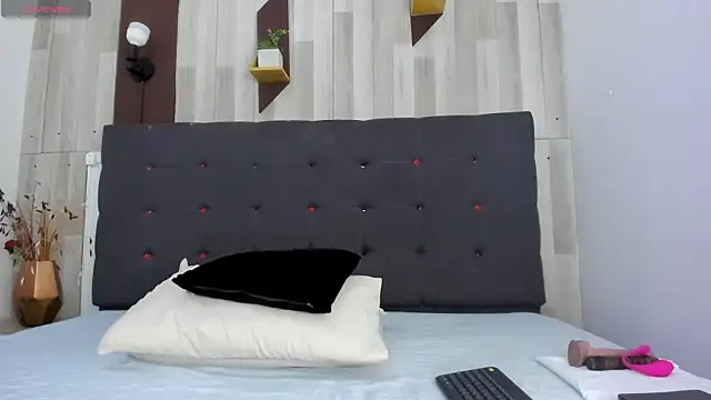 Anastasiapriest online show from October 16, 2025, 11:51 am