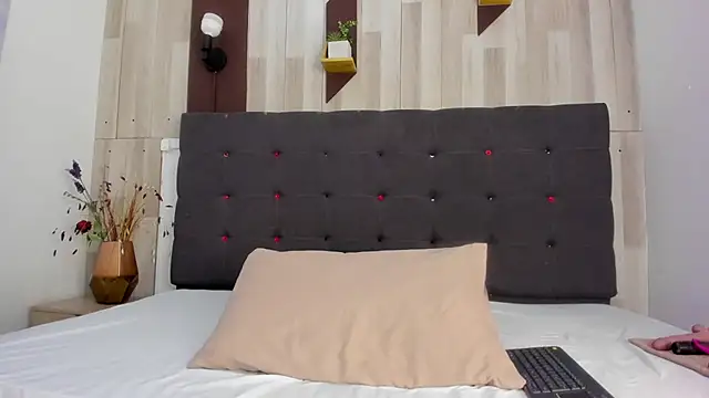 Anastasiapriest online show from September 30, 2025, 11:49 am