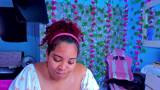 Snapshot of AngelaCoffee chatting on April 8, 2026, 9:49 pm AngelaCoffee online show from April 8, 2026, 9:49 pm