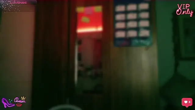 LauGrayJ online show from March 29, 2026, 7:54 am