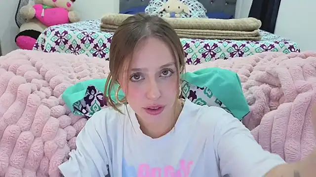 SofiaGc online show from February 5, 2026, 3:35 am