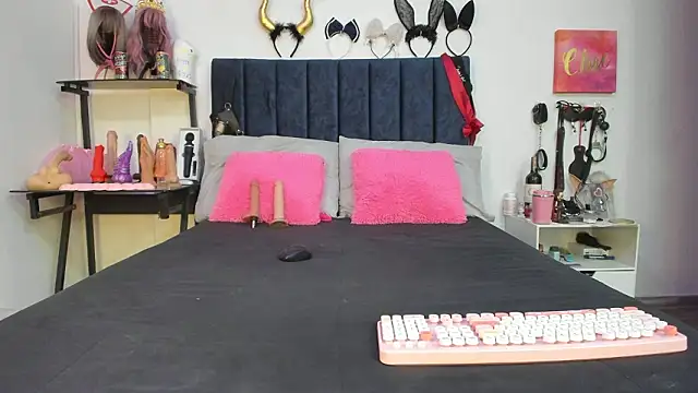 Snapshot of emmily_giraldo chatting on January 15, 2026, 1:25 pm emmily giraldo online show from January 15, 2026, 1:25 pm