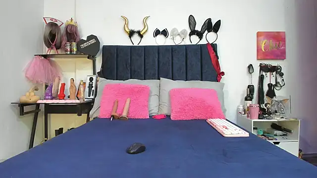 Snapshot of emmily_giraldo chatting on March 21, 2026, 12:31 pm emmily giraldo online show from March 21, 2026, 12:31 pm