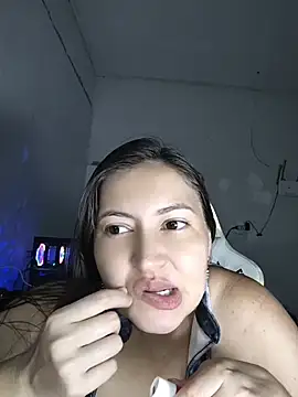 dani123unica online show from May 7, 2026, 10:18 am
