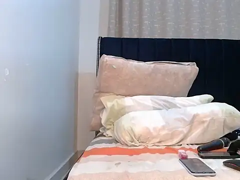 Snapshot of sexxyykittyy chatting on October 15, 2025, 5:06 am sexxyykittyy online show from October 15, 2025, 5:06 am