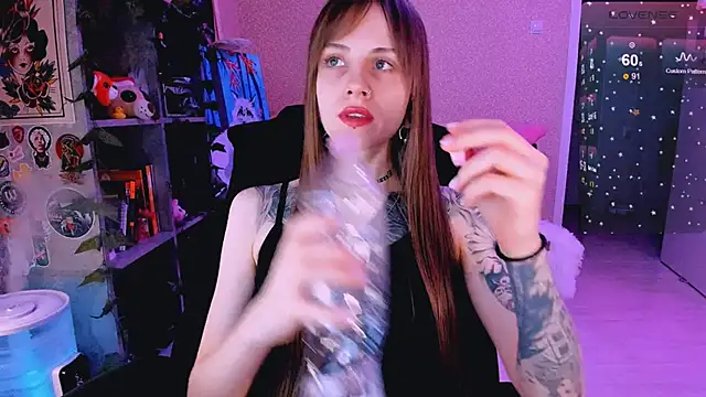 NaniMoore online show from February 25, 2025, 8:21 pm