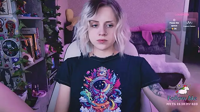 NaniMoore online show from March 27, 2026, 8:10 pm