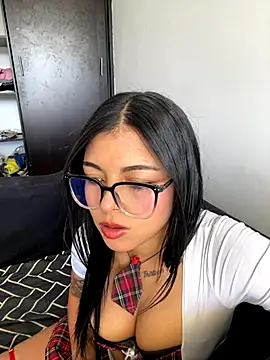 Dulce-diosa online show from October 11, 2025, 6:42 pm