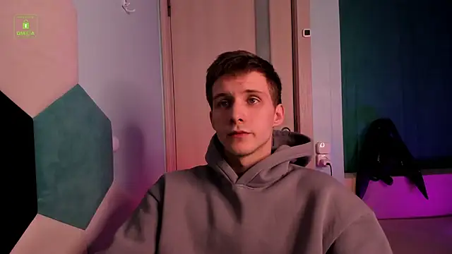 Snapshot of MarkGWalker chatting on February 20, 2025, 4:39 am MarkGWalker online show from February 20, 2025, 4:39 am