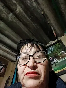 Snapshot of clarita_01 chatting on October 10, 2025, 10:49 am clarita 01 online show from October 10, 2025, 10:49 am