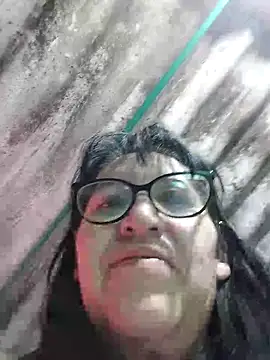 Snapshot of clarita_01 chatting on October 31, 2025, 10:56 am clarita 01 online show from October 31, 2025, 10:56 am