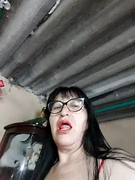 Snapshot of clarita_01 chatting on October 18, 2025, 11:34 am clarita 01 online show from October 18, 2025, 11:34 am