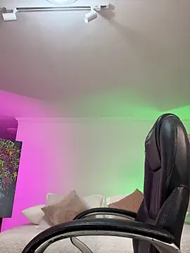 JANYLOVE   online show from May 27, 2026, 11:06 am