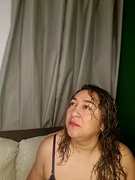 Snapshot of kitty_84 chatting on March 24, 2026, 10:15 am kitty 84 online show from March 24, 2026, 10:15 am