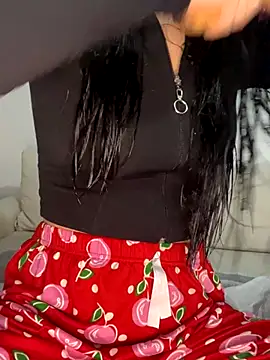 Snapshot of gizemseks chatting on November 26, 2025, 5:46 pm gizemseks online show from November 26, 2025, 5:46 pm