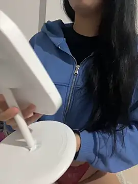 Snapshot of gizemseks chatting on November 28, 2025, 7:36 pm gizemseks online show from November 28, 2025, 7:36 pm