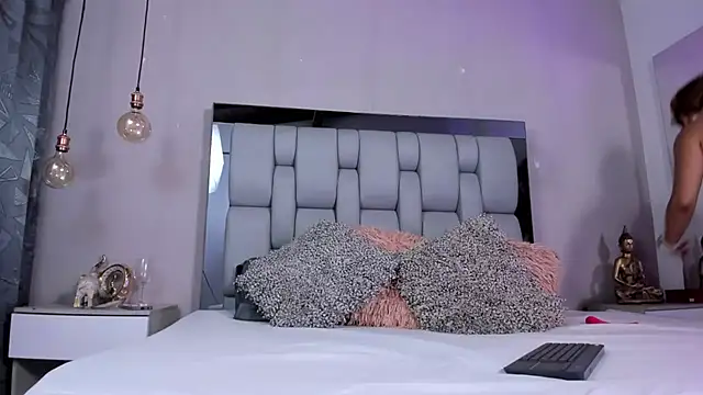 SusanBenett online show from October 26, 2025, 4:51 pm