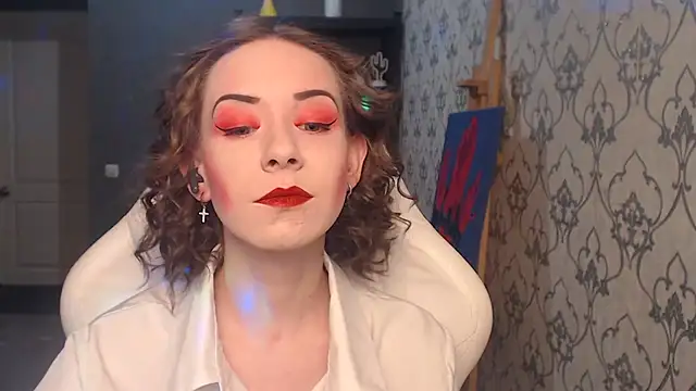 FascinatingEyess online show from June 20, 2026, 9:09 pm