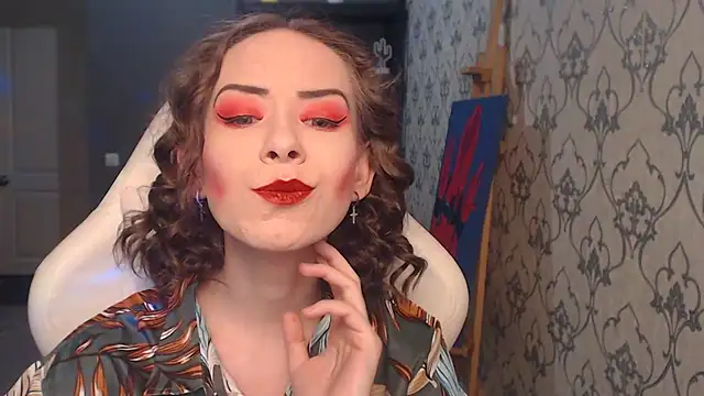 FascinatingEyess online show from July 6, 2026, 7:38 pm