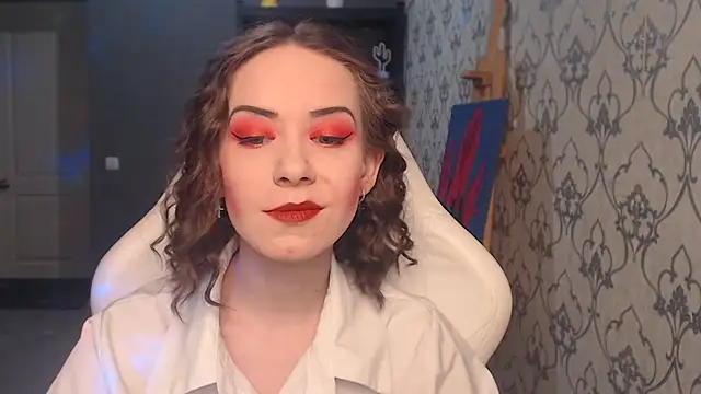 FascinatingEyess online show from July 5, 2026, 9:54 pm