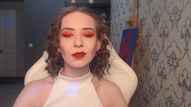 FascinatingEyess online show from July 16, 2026, 7:11 pm