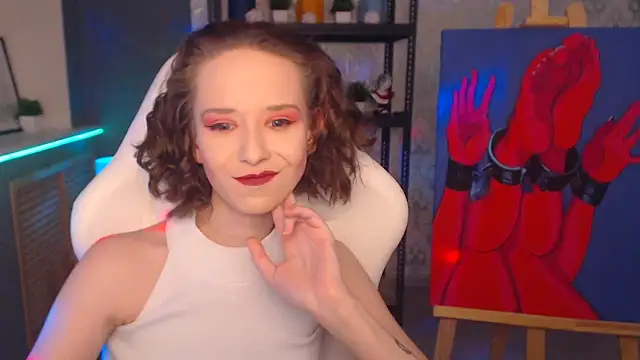 Snapshot of FascinatingEyess chatting on January 2, 2025, 9:39 pm FascinatingEyess online show from January 2, 2025, 9:39 pm