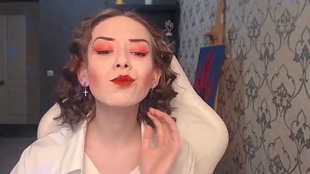 FascinatingEyess online show from June 22, 2026, 8:28 pm