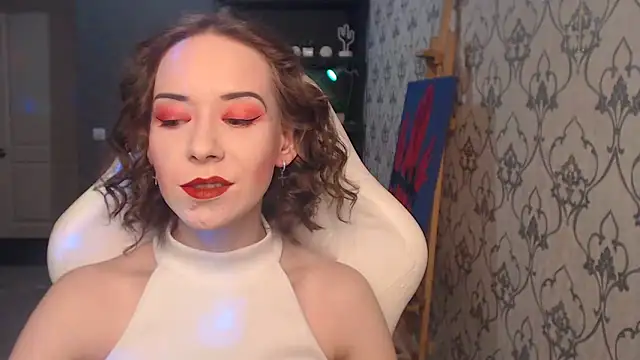 FascinatingEyess online show from June 12, 2026, 9:56 pm