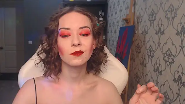 FascinatingEyess online show from July 18, 2026, 7:11 pm
