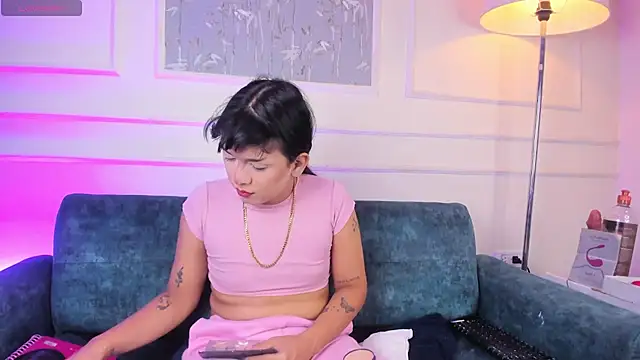 Snapshot of yossi_peach_cute chatting on June 24, 2026, 5:00 pm yossi peach cute online show from June 24, 2026, 5:00 pm