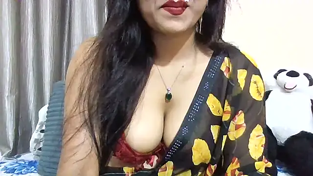 Queenhimanshi online show from May 26, 2026, 7:17 am