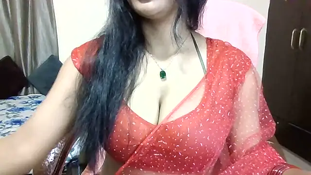 Queenhimanshi online show from June 17, 2026, 4:50 pm