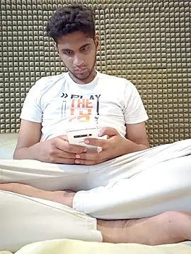 mykecockslong online show from October 2, 2025, 4:32 pm