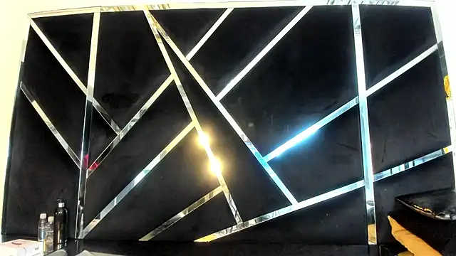 Ivanna18 x online show from November 24, 2025, 3:39 am