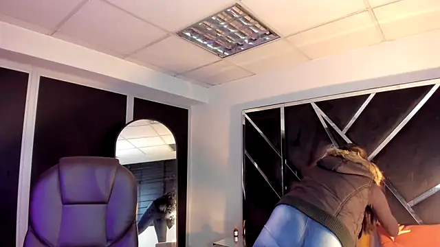 Ivanna18 x online show from October 11, 2025, 3:18 am