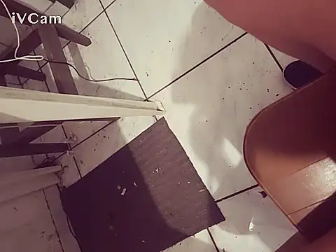 Snapshot of Comandante1000 chatting on September 28, 2025, 6:53 am Comandante1000 online show from September 28, 2025, 6:53 am