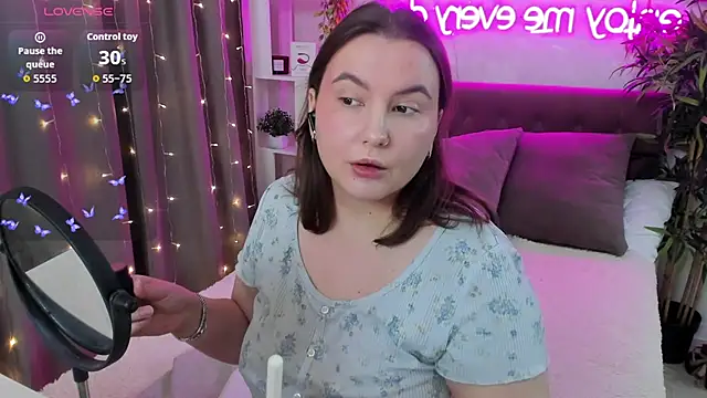 FeralPeach online show from February 20, 2026, 5:48 am