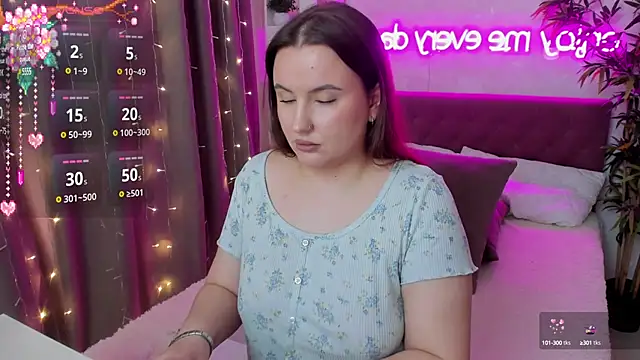 Snapshot of FeralPeach chatting on February 26, 2025, 9:55 am FeralPeach online show from February 26, 2025, 9:55 am