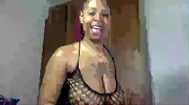 Snapshot of Rose_berry chatting on February 23, 2025, 7:22 am Rose berry online show from February 23, 2025, 7:22 am