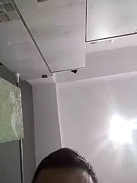 Snapshot of -Manu-85 chatting on February 23, 2025, 5:01 am -Manu-85 online show from February 23, 2025, 5:01 am