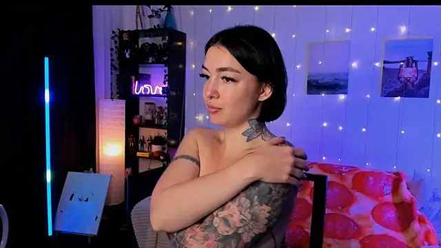 Magic Allie online show from December 3, 2025, 7:35 pm