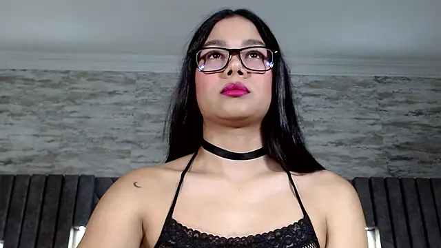 JasmineMoore online show from November 4, 2025, 10:02 pm